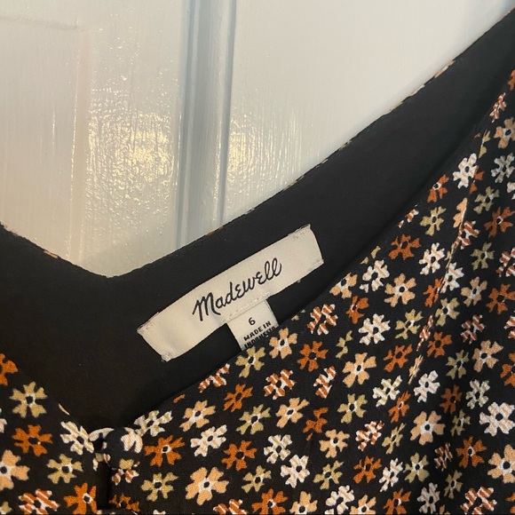 Madewell Floral Tank - Picture 2 of 4